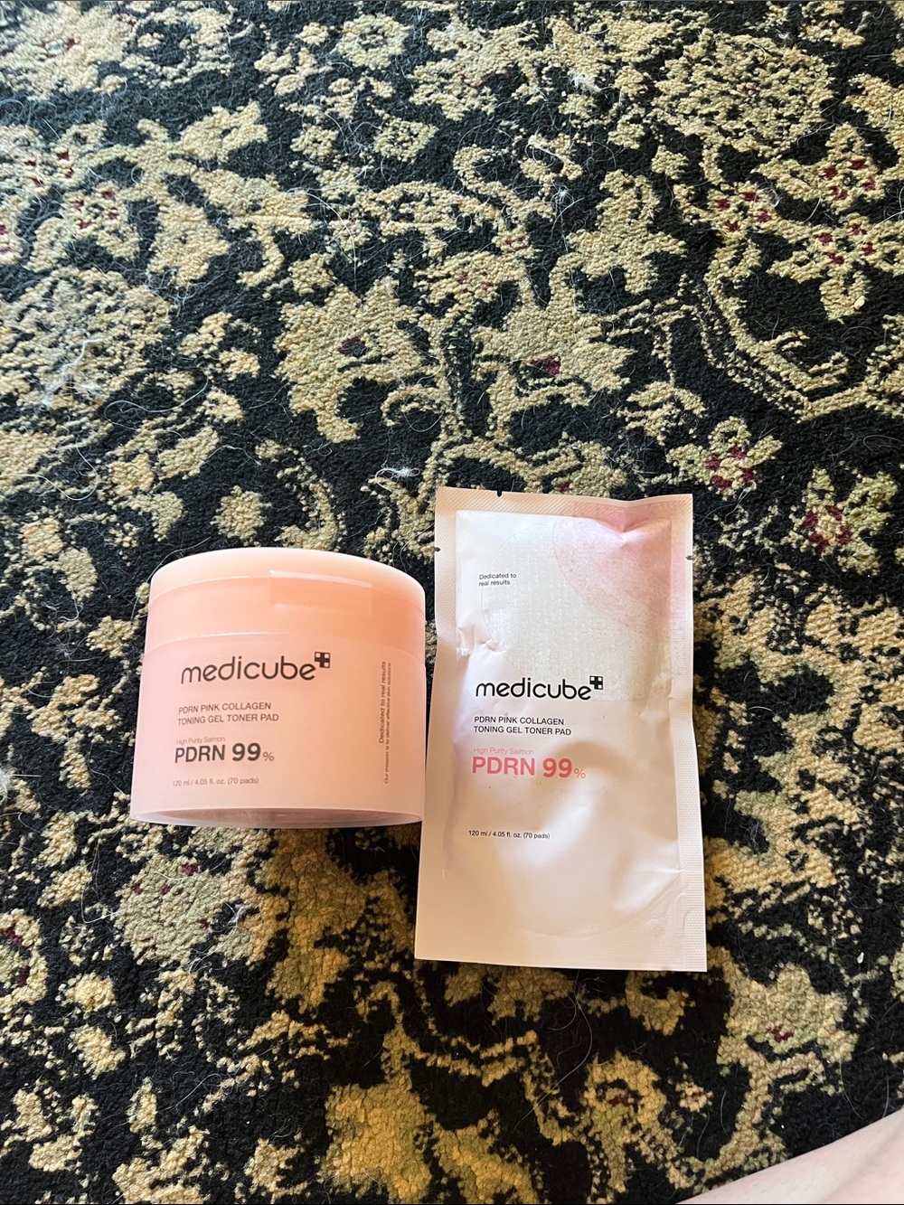 medicube PDRN 99% Pink Collagen Toning Gel Toner Pads - Pink